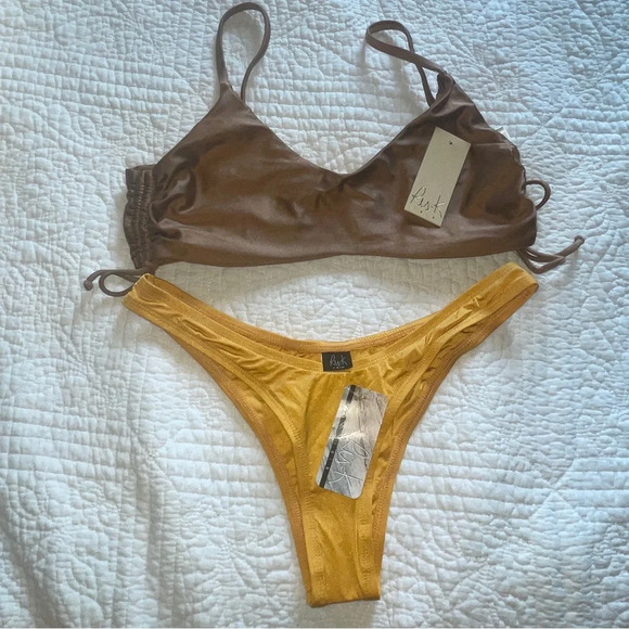 NWT 2 PC RIS-K NOSTALGIA BIKINI SET - Picture 1 of 6